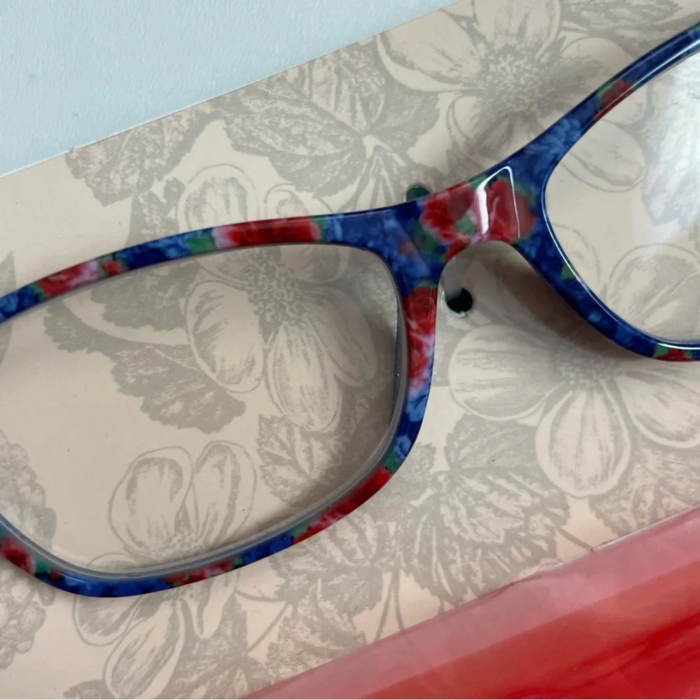 The Pioneer Woman Reading Glasses Heritage Protective Case Floral +1.50 Blue Red
